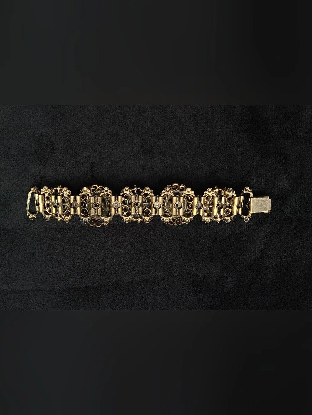 N/A vintage bracelet